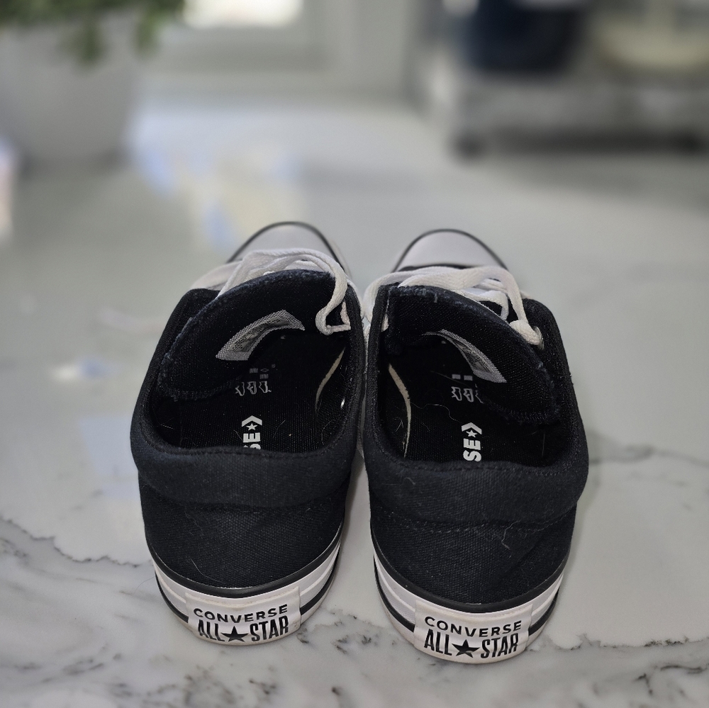Converse - Picture 4 of 5